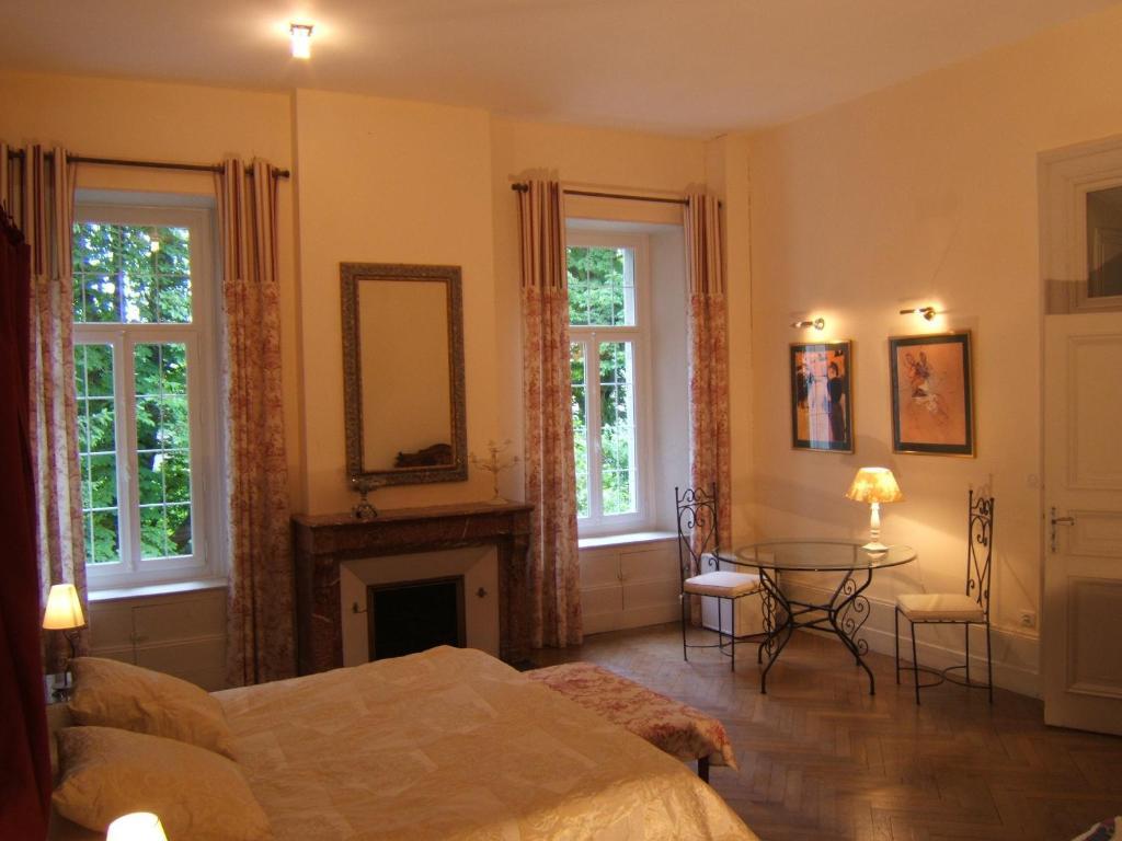 Chambres D'Hotes Chateau De Viviez Экстерьер фото